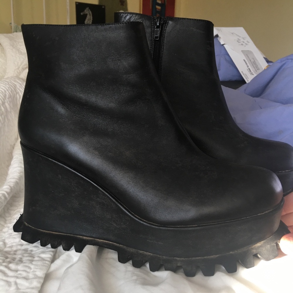 Shelly’s London Platform boots size 41